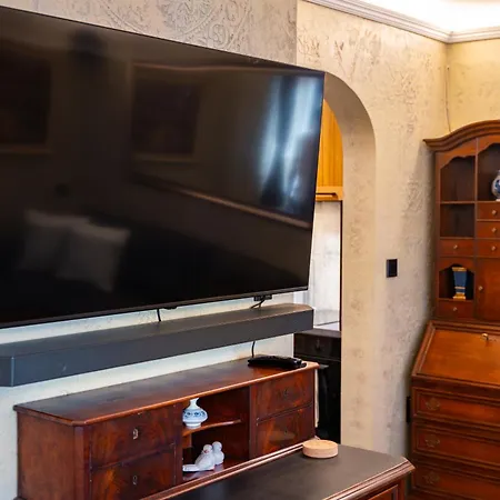 Iatrus Guest & Sauna Tırnova