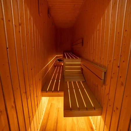 Iatrus Guest & Sauna Apartament