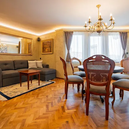 Апартаменты Iatrus Guest & Sauna